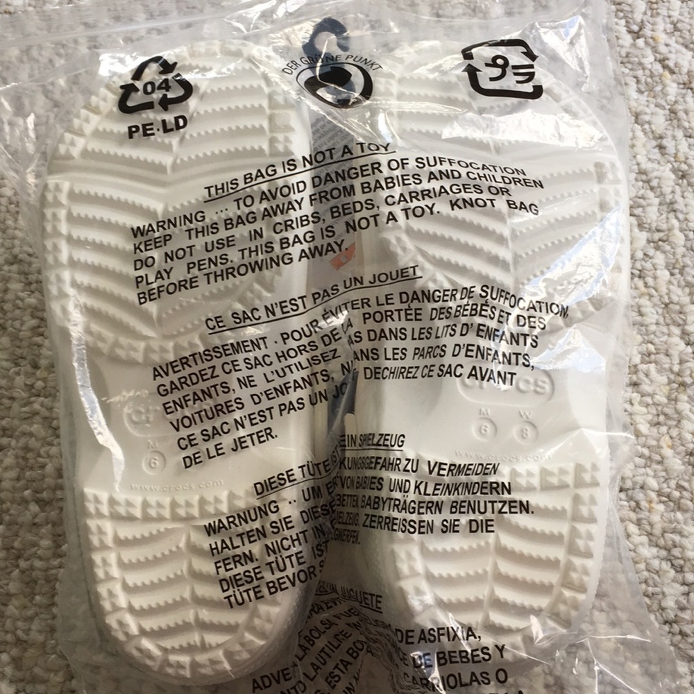 NWT Crocs Clogs - White - Picture 7 of 7